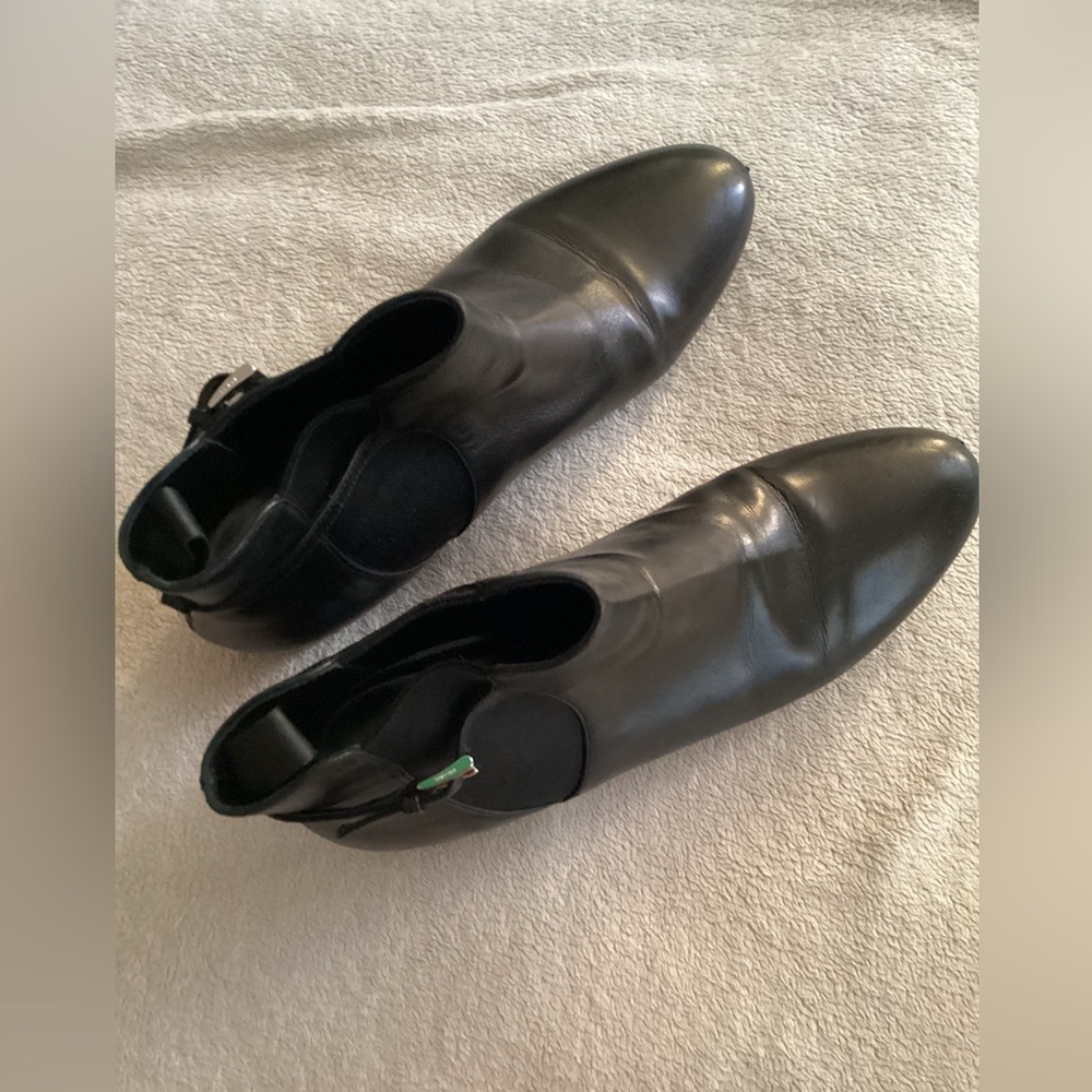 Prada Black Ankle Chelsea Ladies Boots - Picture 2 of 14